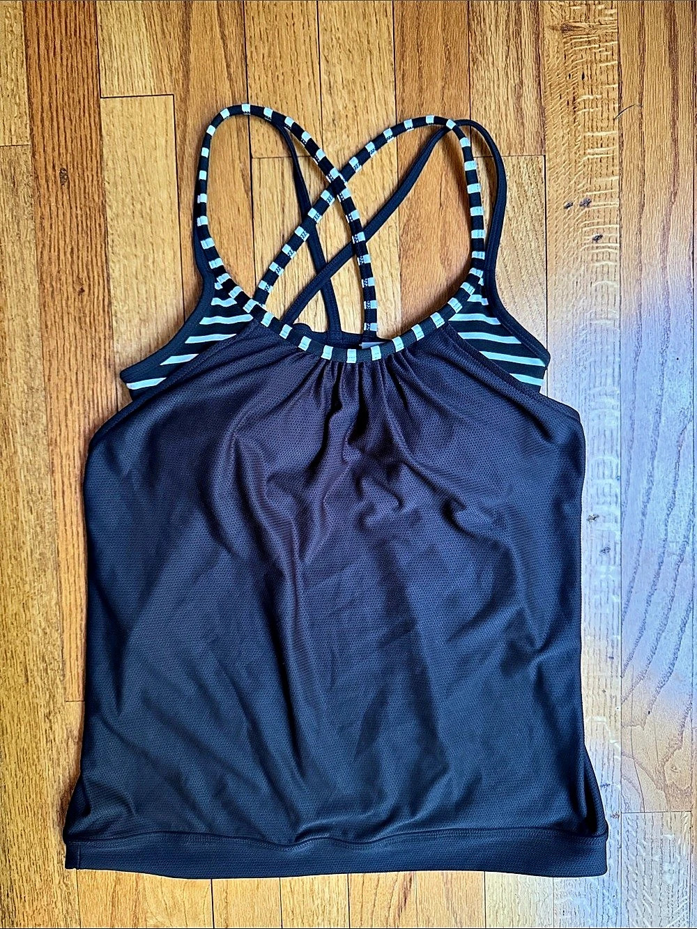 Athleta athletic yoga top with attached bra 
- Size XS